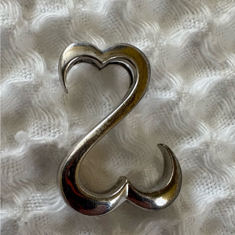 KAY Jewelers Jane Seymour Open Heart pendant